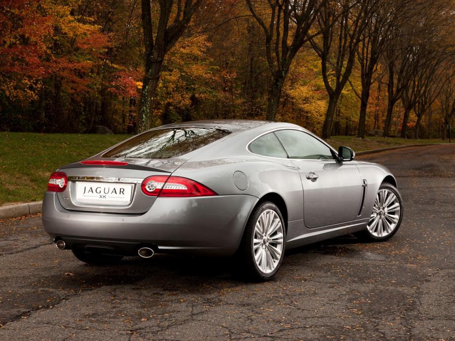  Jaguar XK Coupe 2009 года  (US) (фото 4 из 4)